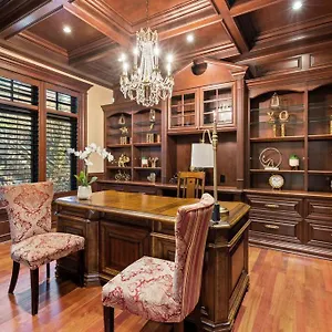 Holiday home French Chateau W/swim & Theatre: 11,700 Sqft, Calgary