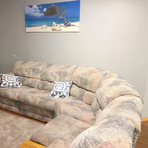 Apartment Cozy 2-bedroom Basement Retreat, Calgary
